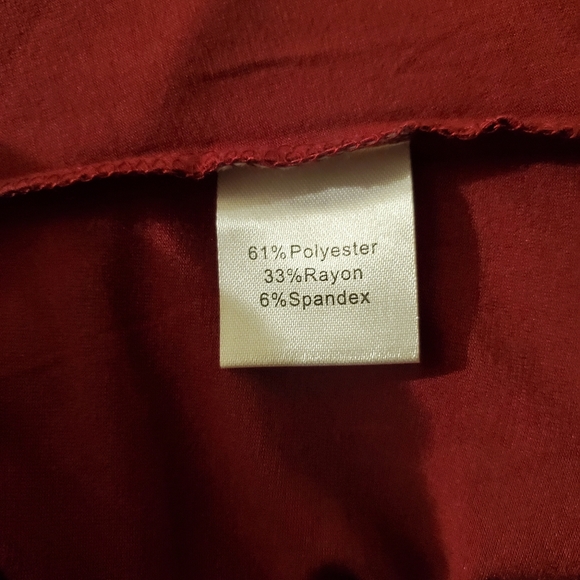 Ruffled Sleeve Curved Hemline Top - Picture 6 of 9